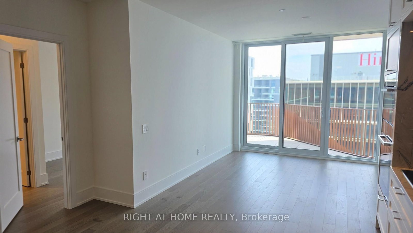 155 Merchants' Wharf, Unit 1226 - Photo 12