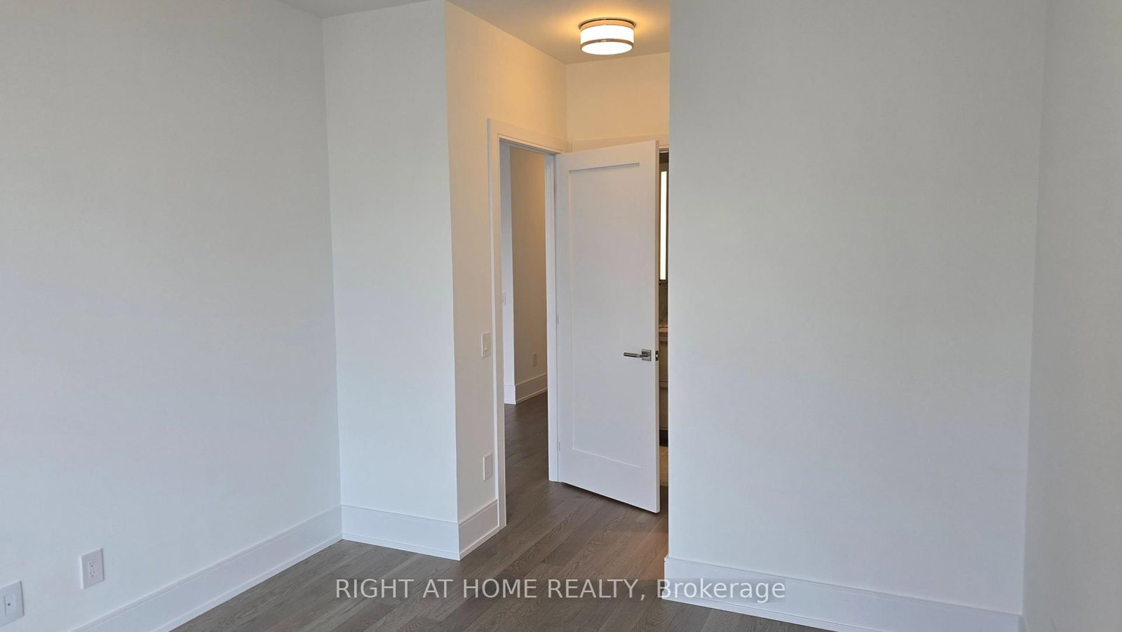 155 Merchants' Wharf, Unit 1226 - Photo 22