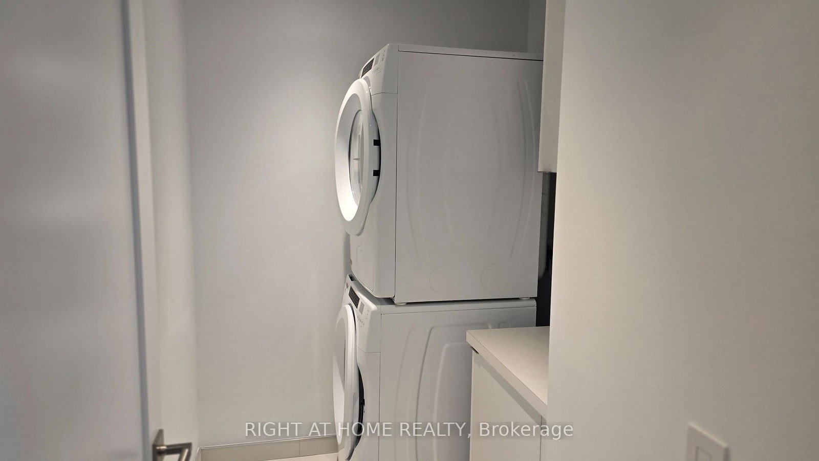 155 Merchants' Wharf, Unit 1226 - Photo 38