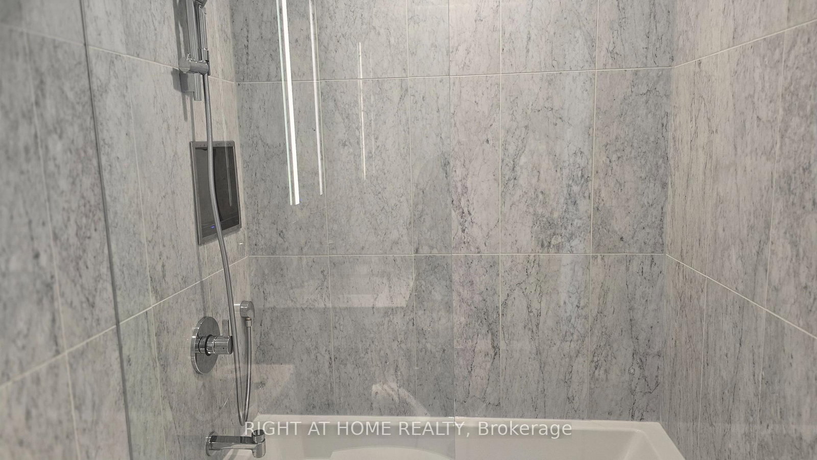 155 Merchants' Wharf, Unit 1226 - Photo 40