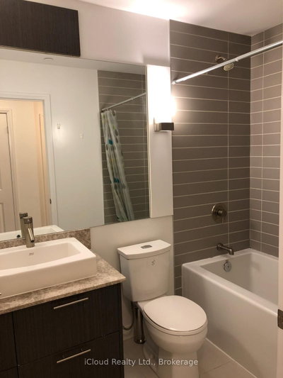 Unit 526 — 8 Mercer Street — photo 3