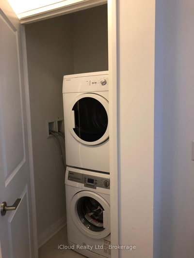 Unit 526 — 8 Mercer Street — photo 4
