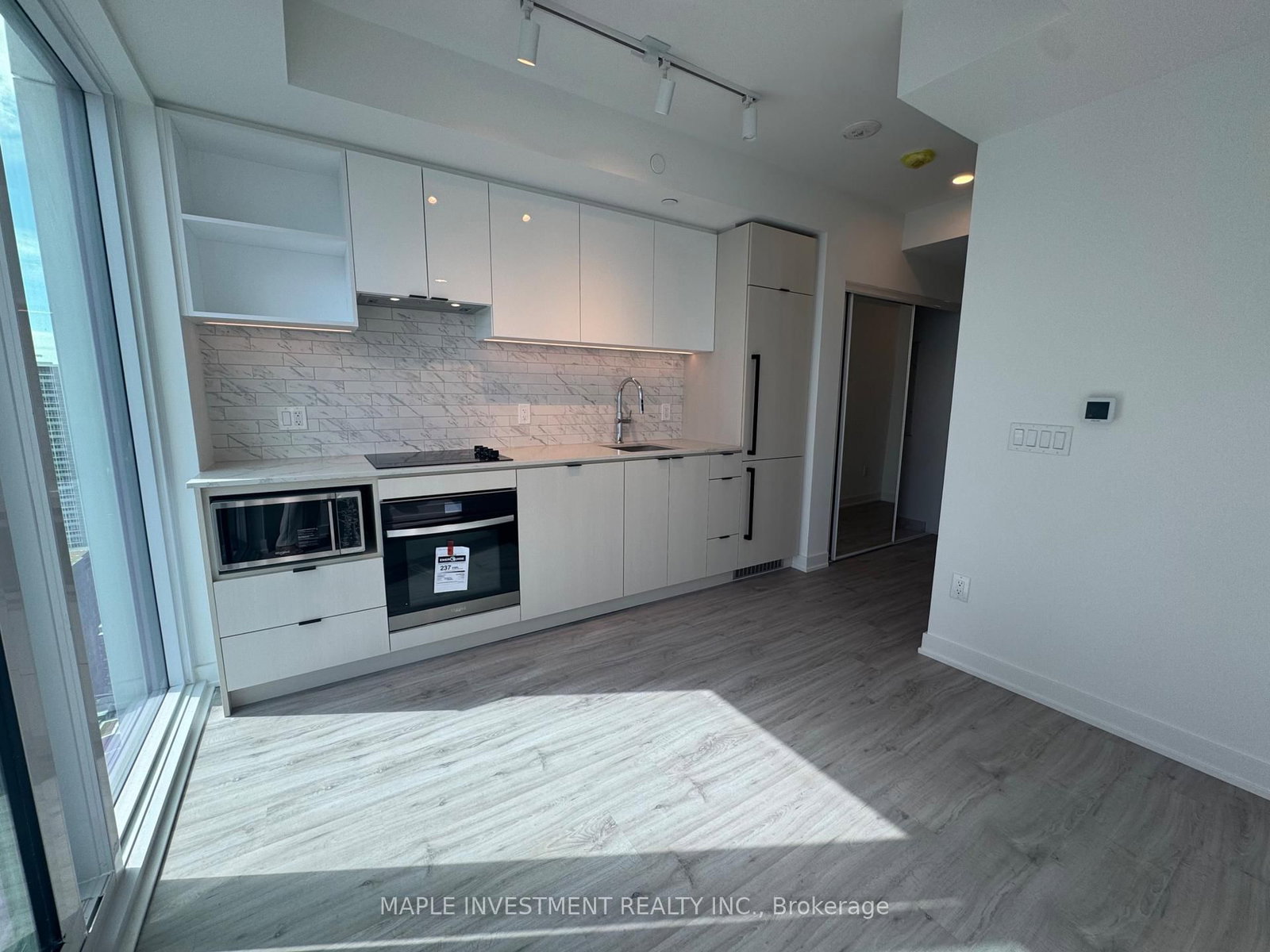 252 Church Street, Unit 5707 - Photo 8