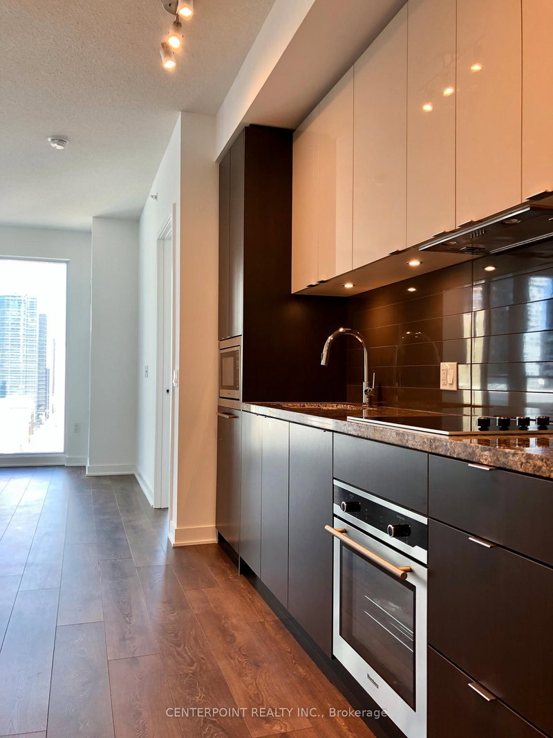 1708 - 125 Blue Jays Way, Toronto, M5V 0N5 | Image 2