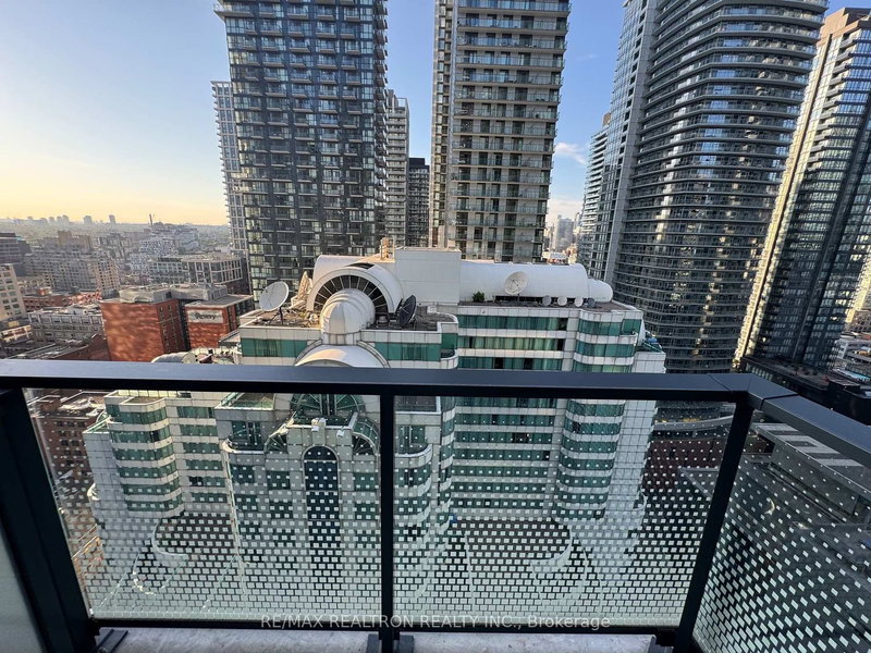 #2807 - 125 Blue Jays Way, Toronto, M5V 0N5 | Image 2