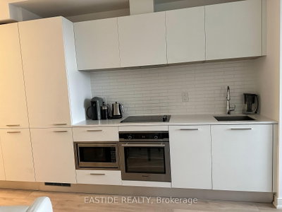 Unit 3012 — 3 Gloucester Street — photo 4