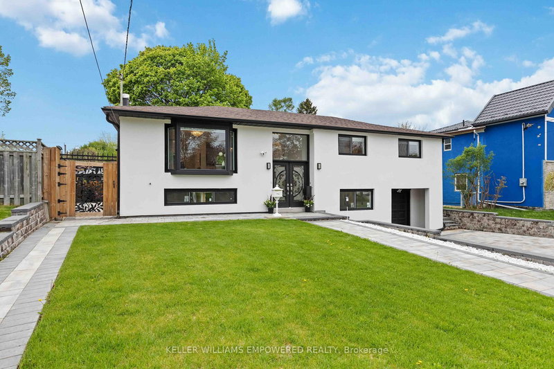 112 Kingslake Rd, Toronto, M2J 3E8 | Image 2