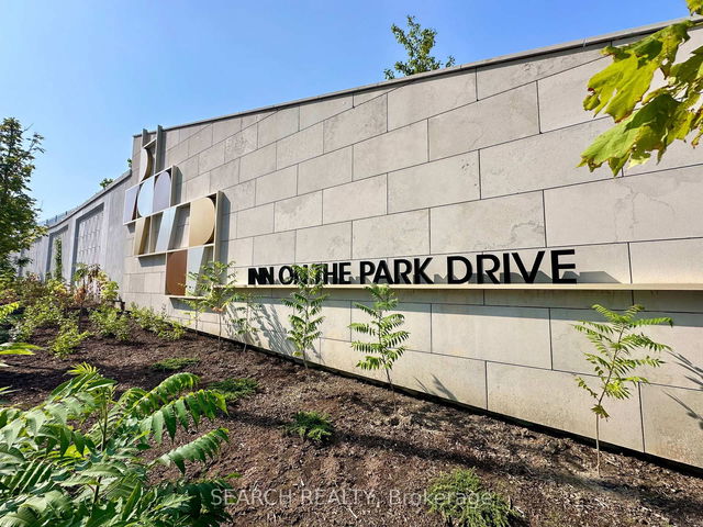 2905 - 10 Inn On The Park Drive