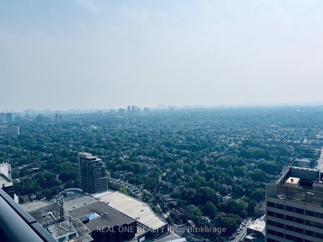 3703 - 8 Eglinton Avenue E