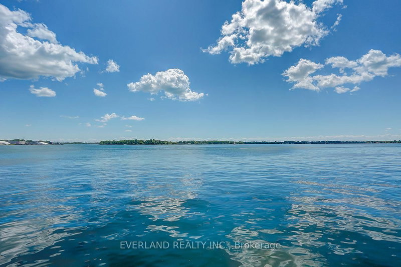 3105 - 15 Queens Quay E, Toronto, M5E 0C5 | Image 3