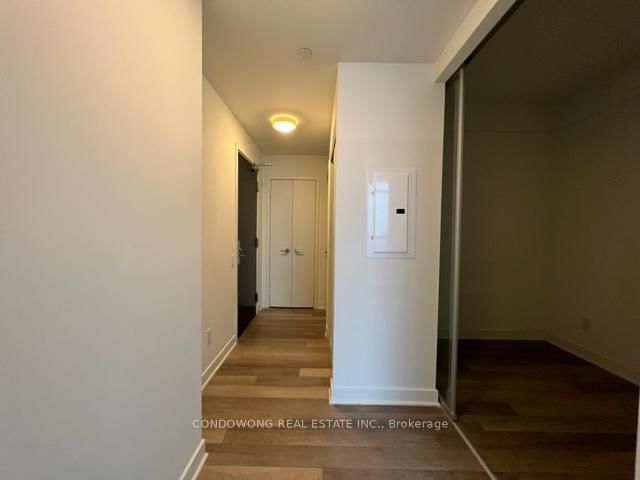 2811 - 290 Adelaide St W, Toronto, M5V 0P3 | Image 3