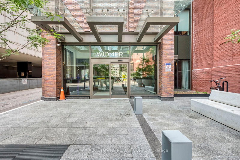 3407 - 8 Widmer St, Toronto, M5V 0W6 | Image 3
