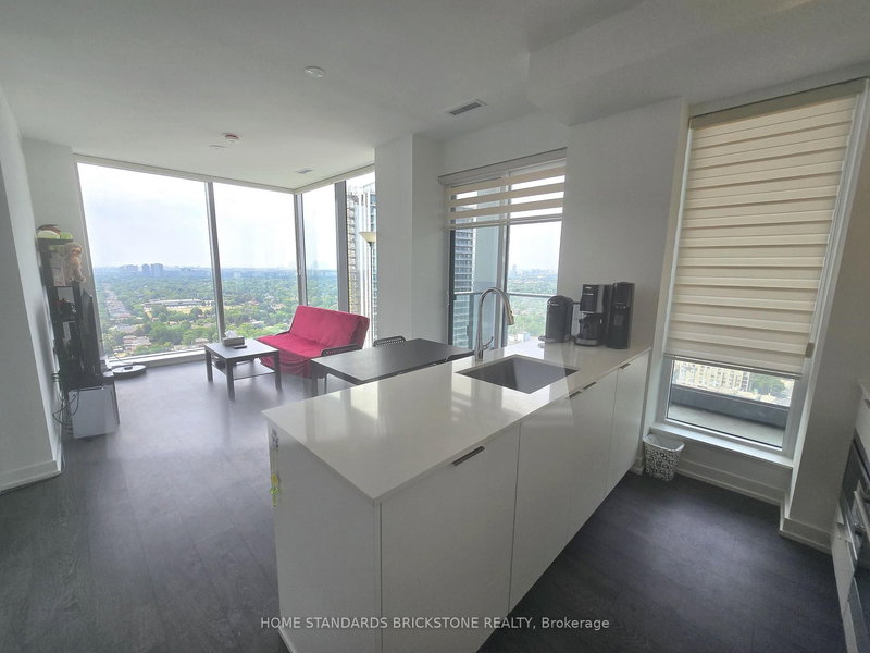 S2608 - 8 Olympic Garden Dr, Toronto, M2M 0B9 | Image 3