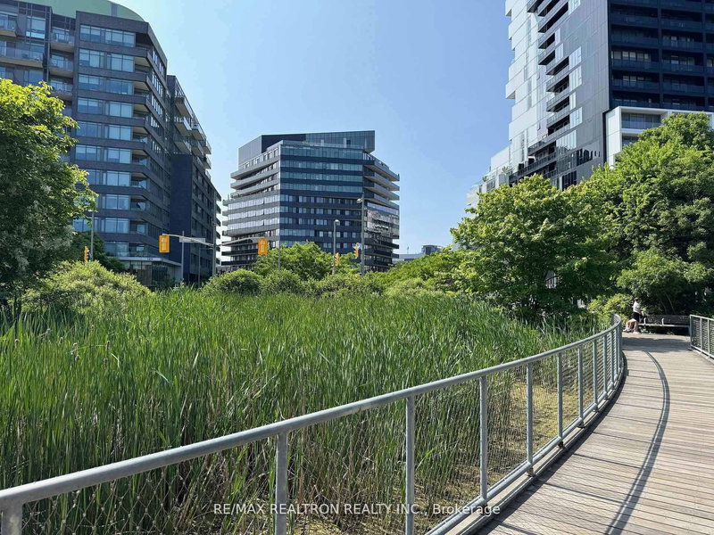 1101 - 21 Lawren Harris Sq, Toronto, M5A 0T4 | Image 3