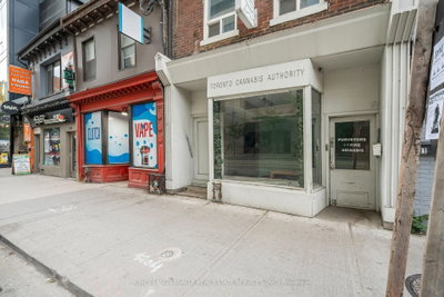 229 Queen Street W — photo 4