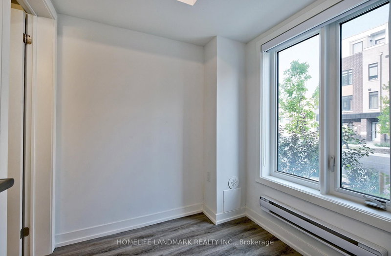 30 Case Ootes Dr, Toronto, M4A 1C5 | Image 2