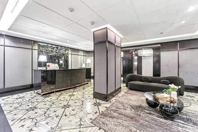 1113 - 88 Blue Jays Way