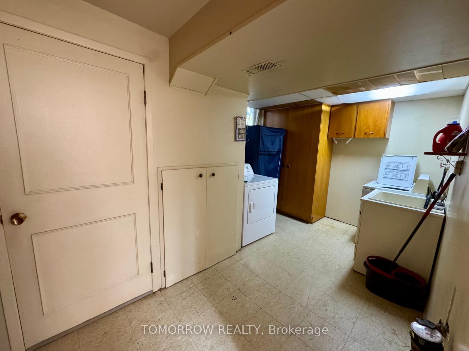 Listing Image 42