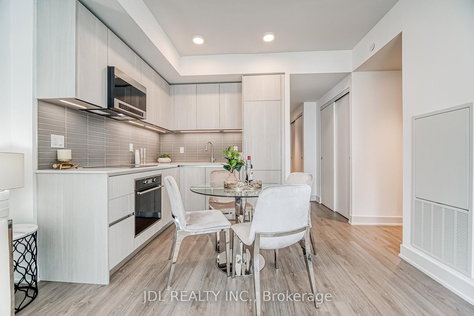 8 Cumberland Street, Unit 3105 - Photo 6