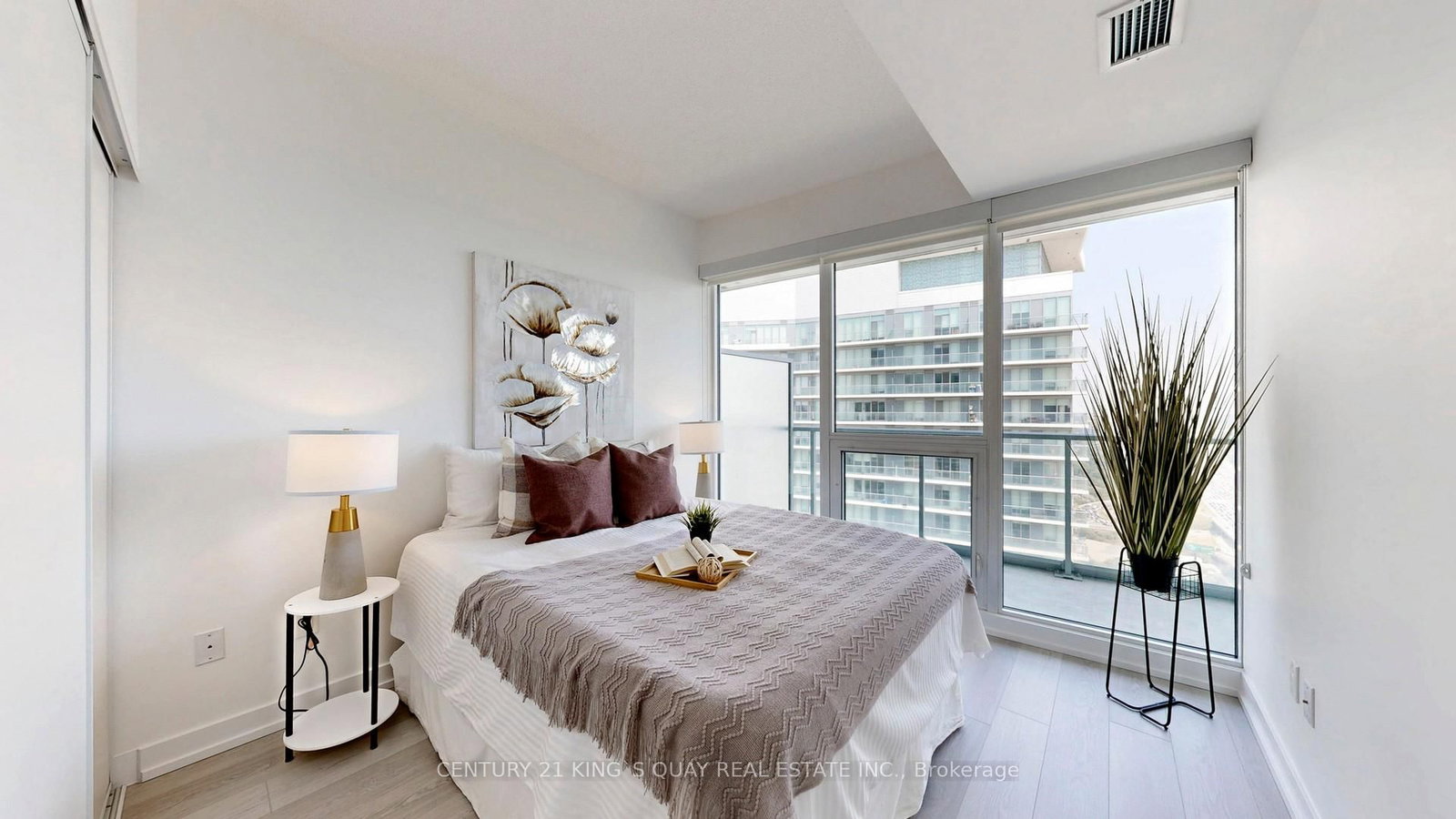 115 Mcmahon Drive, Unit 3808 - Photo 13