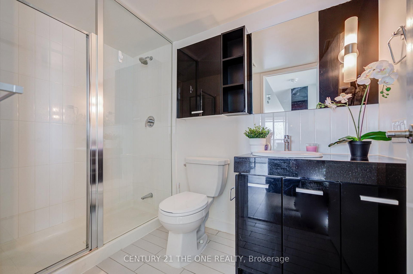 Condo sold at 1011-29 Singer Court, Toronto, Ontario, M2K 0B3 - Bayview Village - MLS: C12351393