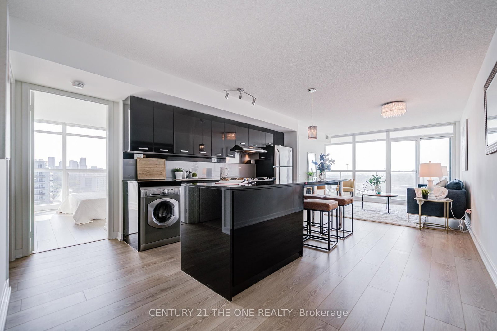 Condo sold at 1011-29 Singer Court, Toronto, Ontario, M2K 0B3 - Bayview Village - MLS: C12351393