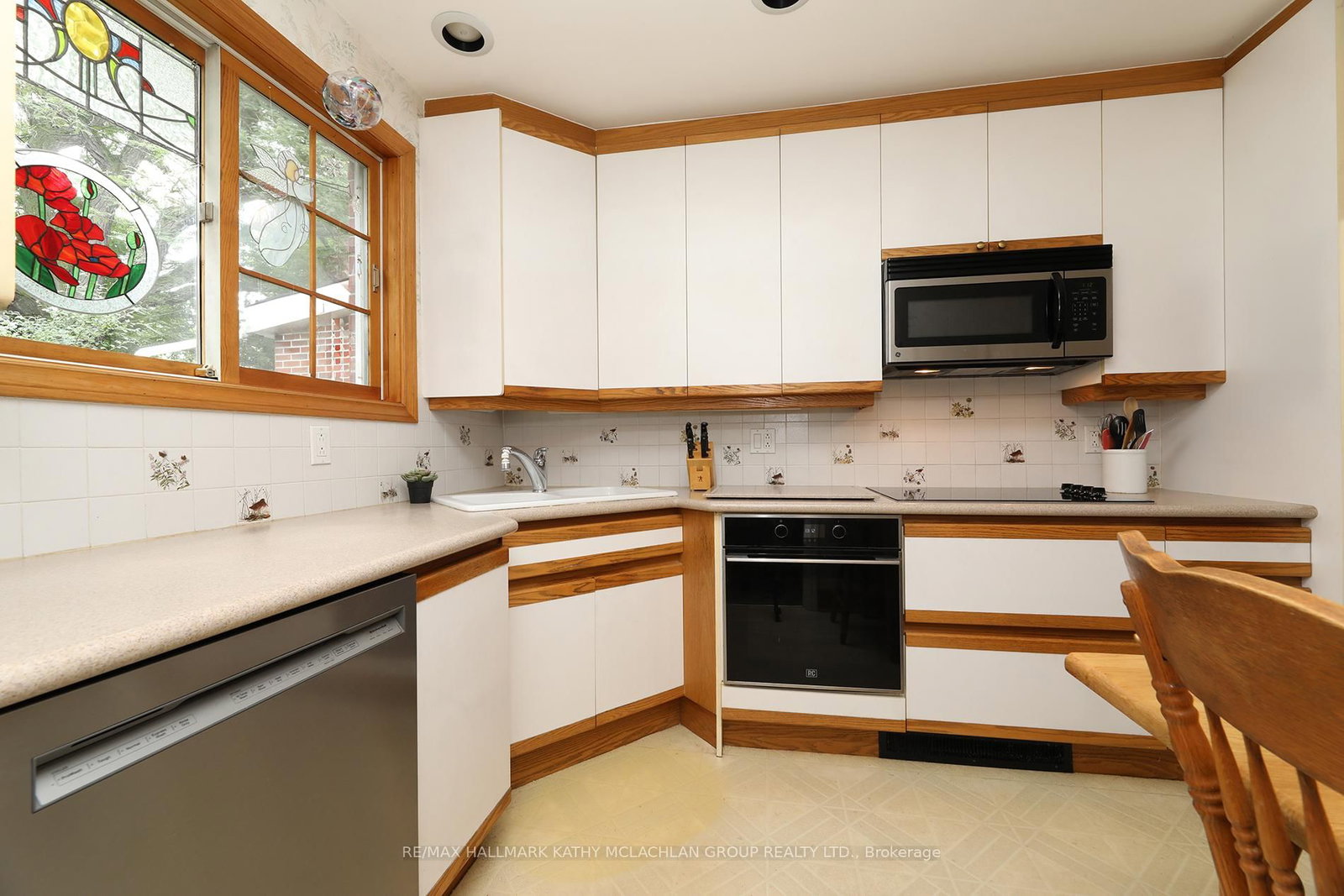 Listing Image 10