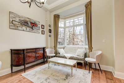162 Glenvale Boulevard — more photos