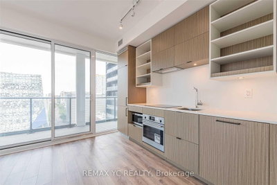 Unit 717 — 20 Edward Street — photo 3