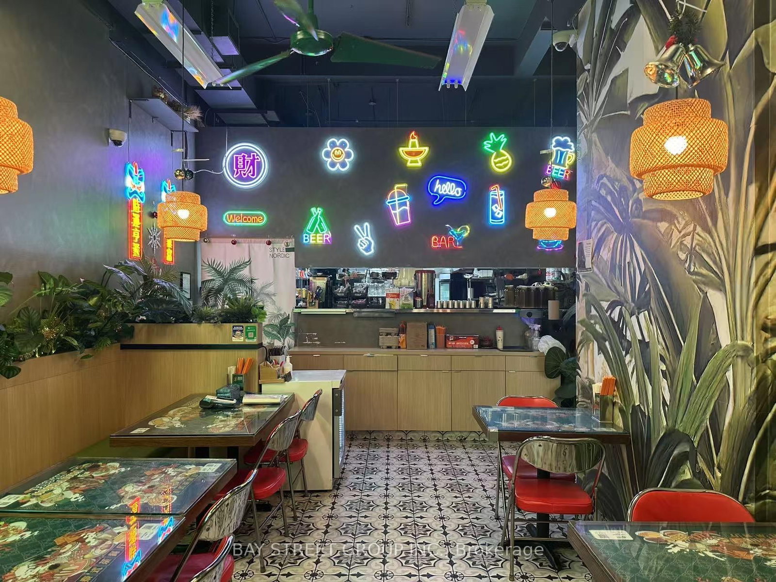 382 Spadina Avenue - Photo 4