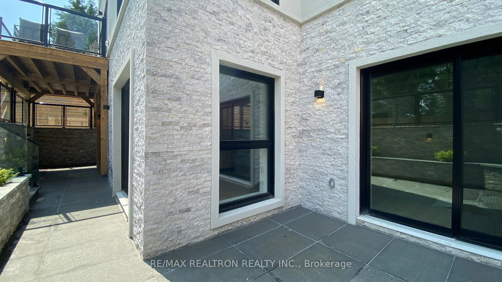Listing Image 45
