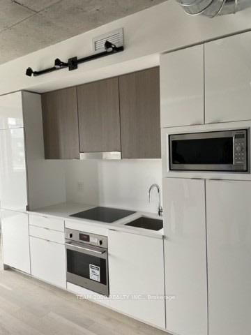 307 - 21 Lawren Harris Sq, Toronto, M5A 0T4 | Image 2