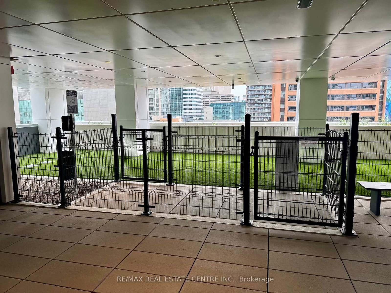 252 Church Street, Unit PH02 - Photo 18