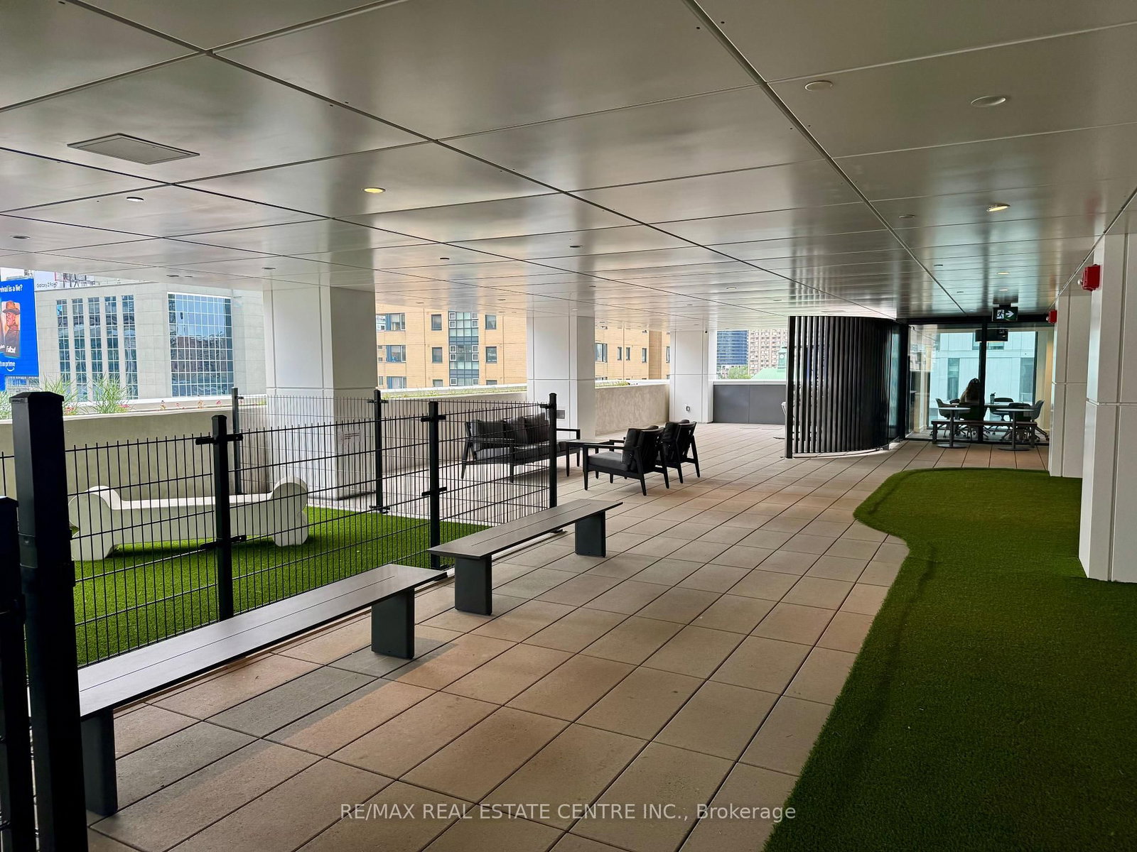 252 Church Street, Unit PH02 - Photo 19