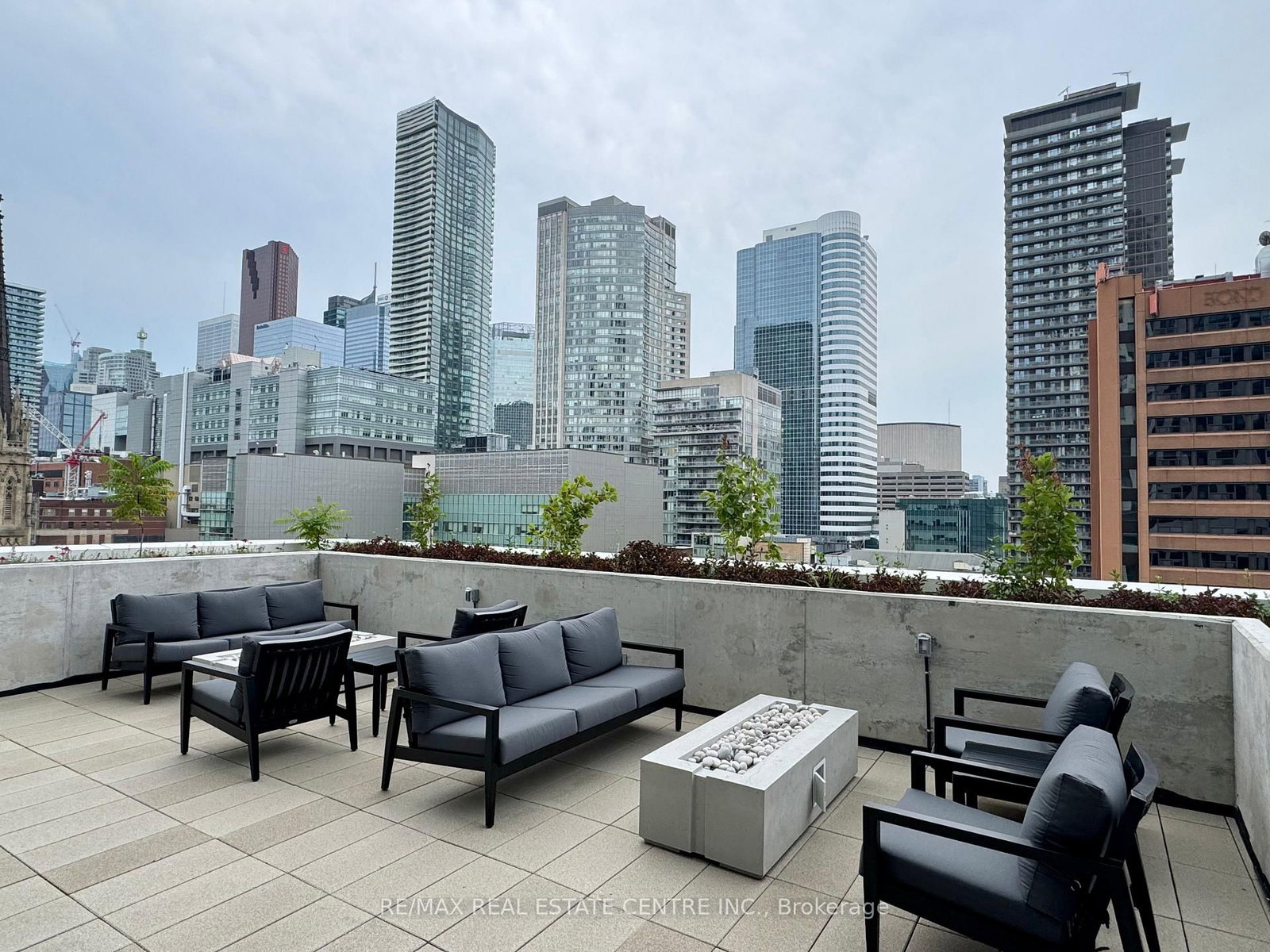 252 Church Street, Unit PH02 - Photo 24