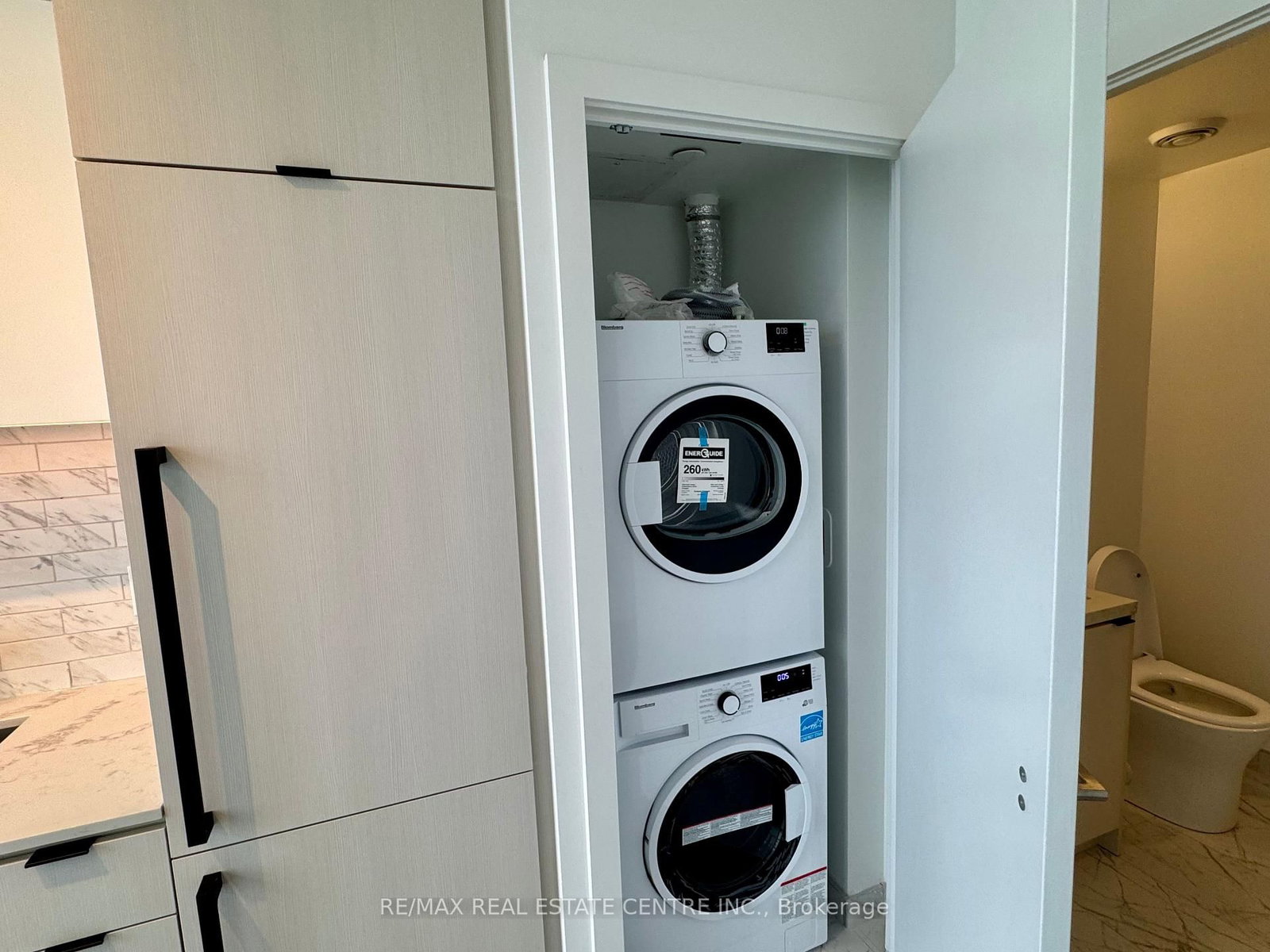 252 Church Street, Unit PH02 - Photo 4