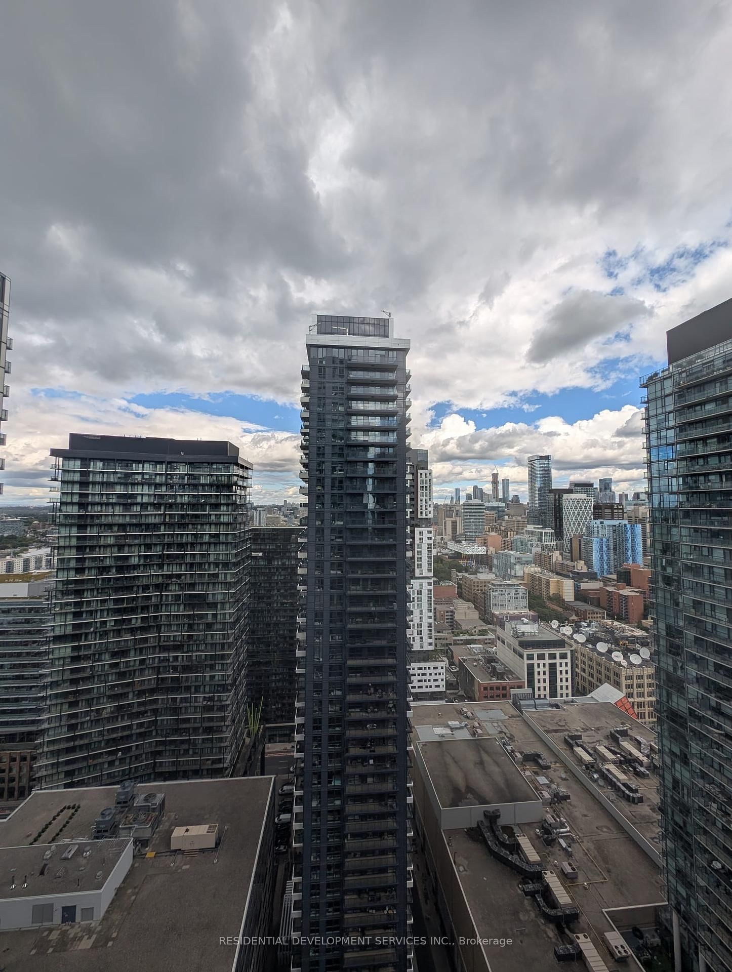 28 Widmer Street, Unit 3628 - Photo 13