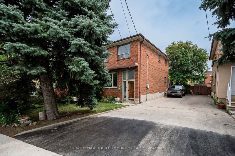 775 Wilson Heights Blvd, Toronto, M3H 2W1 | Image 2