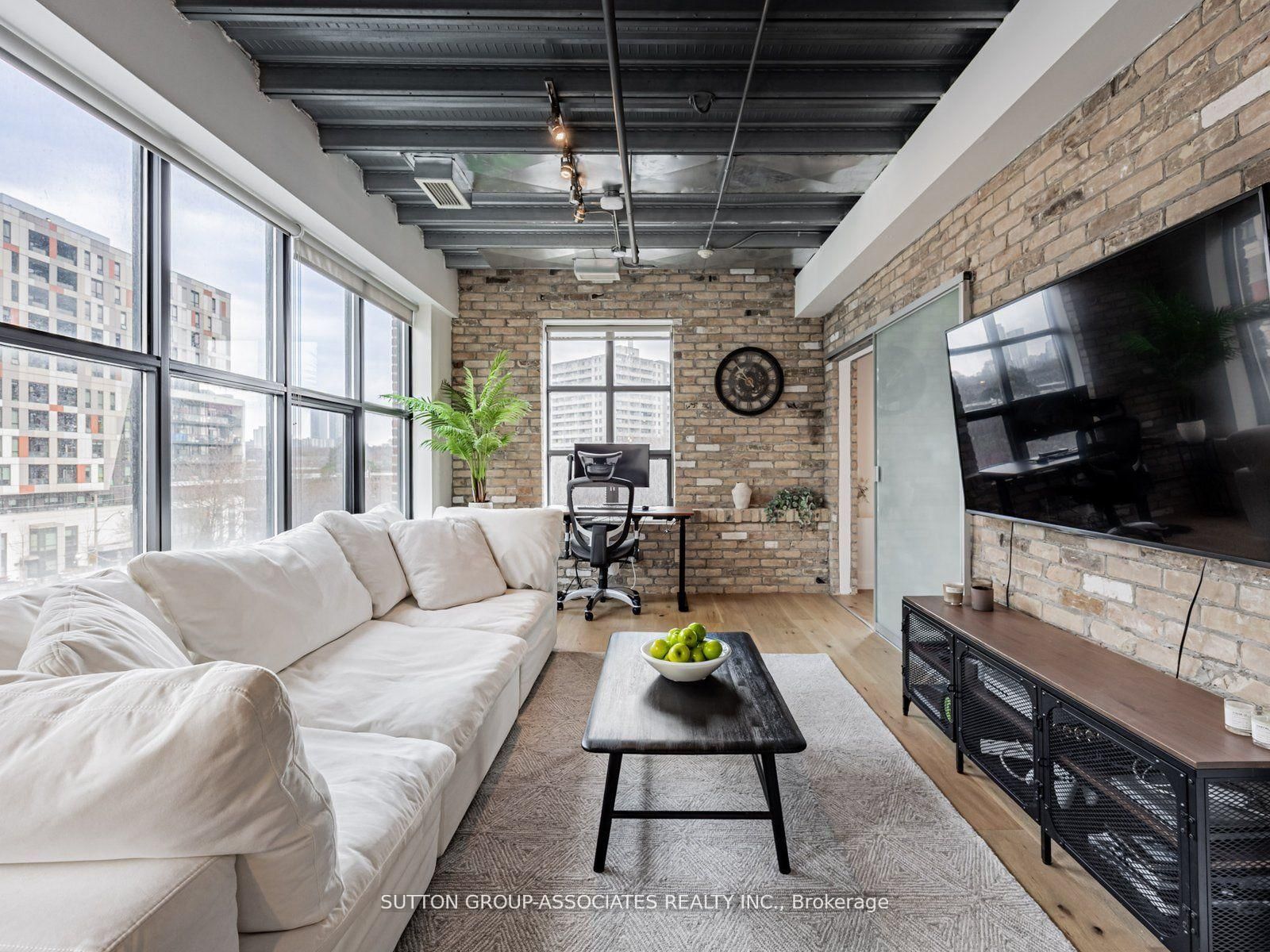 Listing Image 12