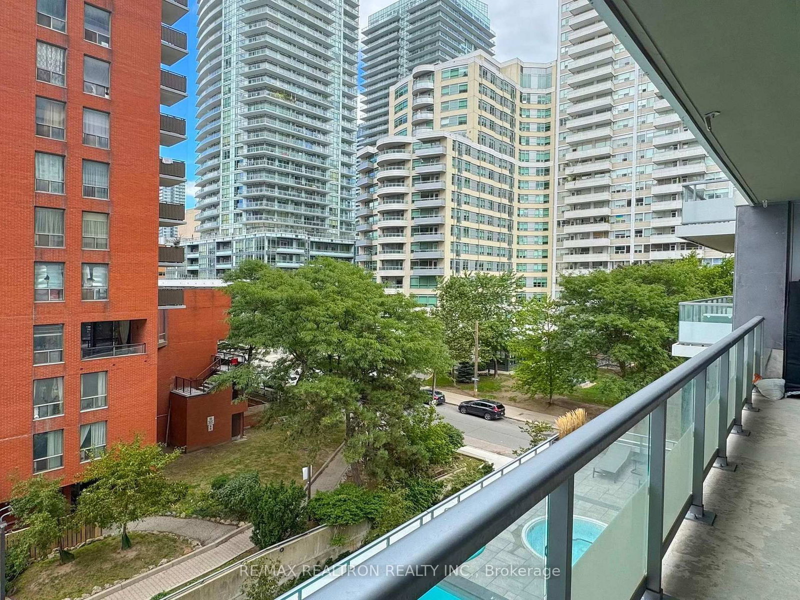 Listing Image 19