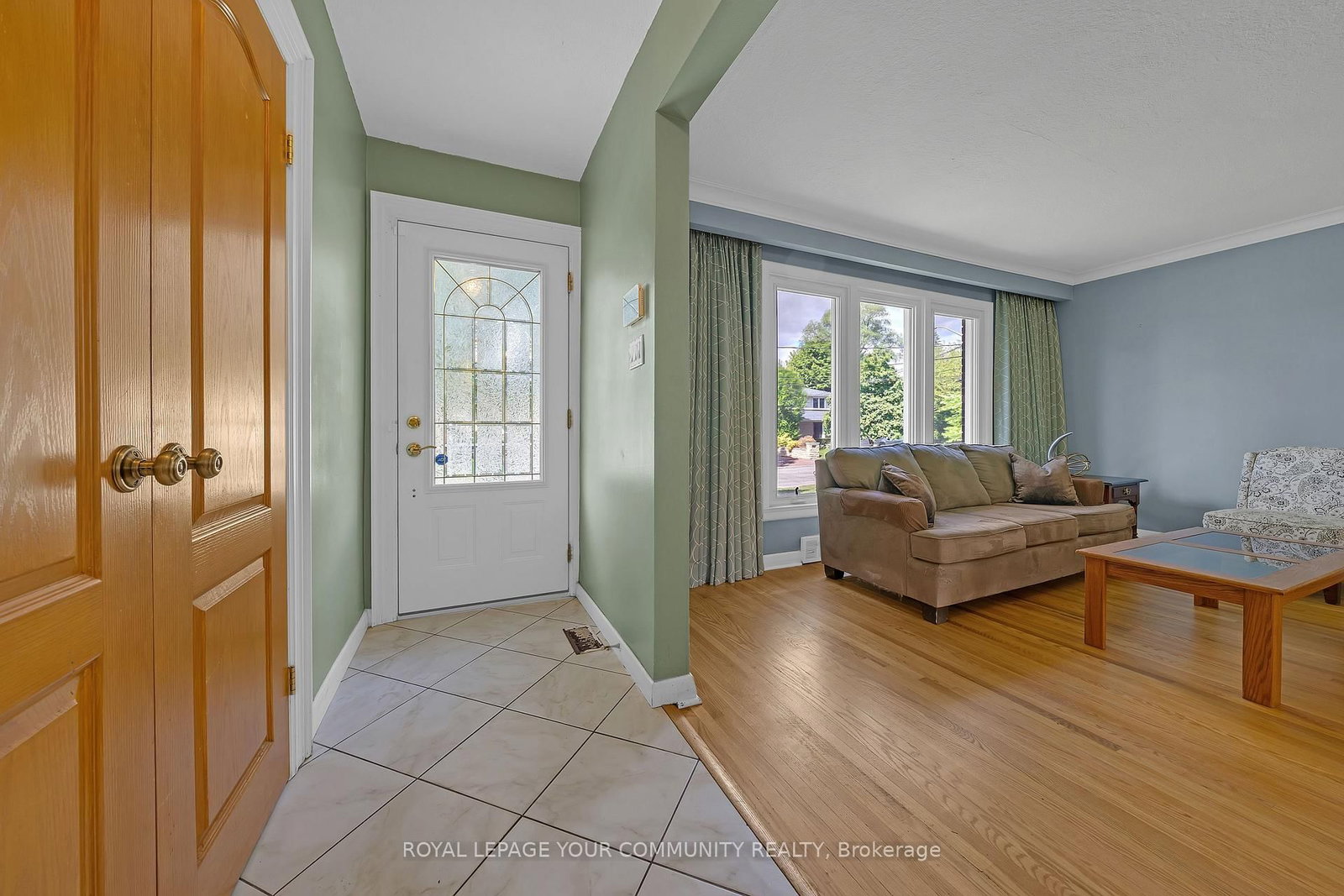 Listing Image 3