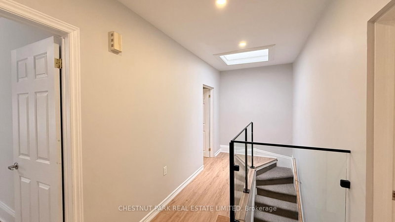 Unit 5 - 342 Jarvis St, Toronto, M4Y 2G6 | Image 2