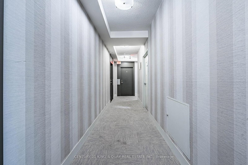 1012 - 20 Bruyeres Mews, Toronto, M5V 0G8 | Image 2