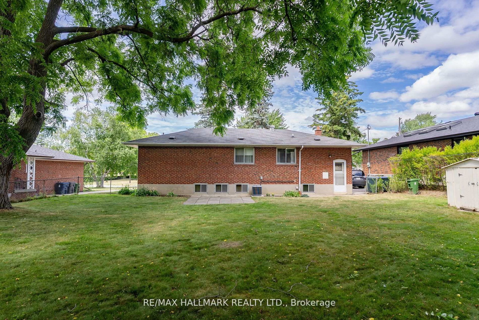 Listing Image 6