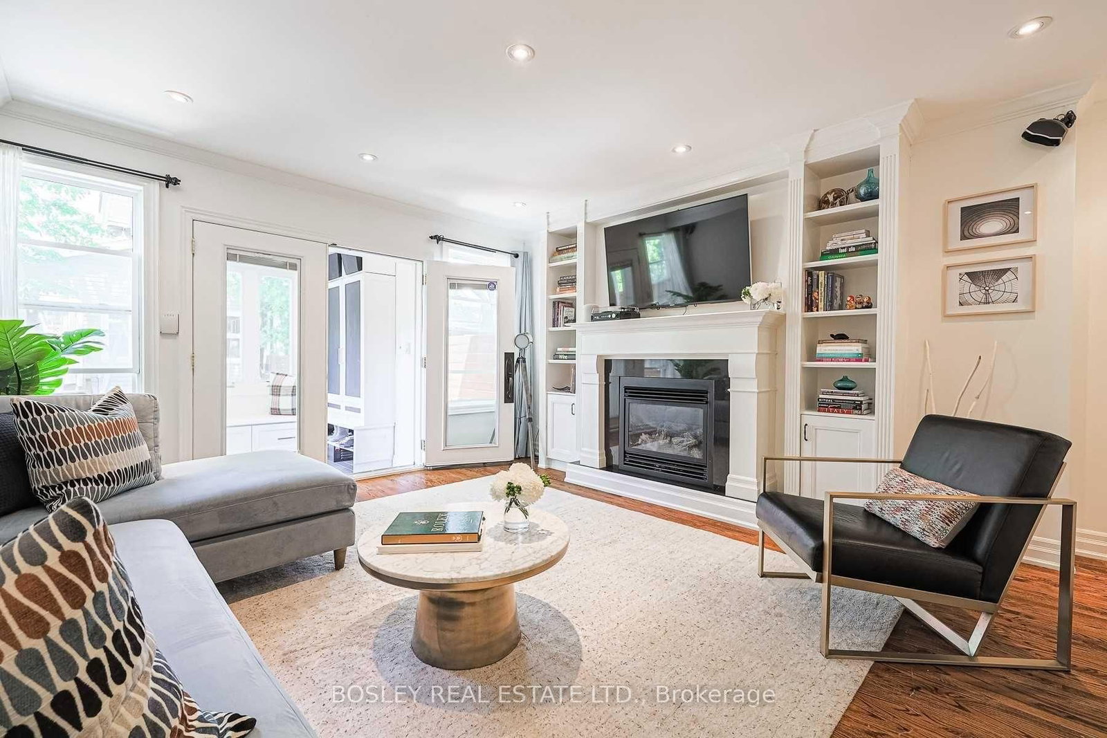 Listing Image 13