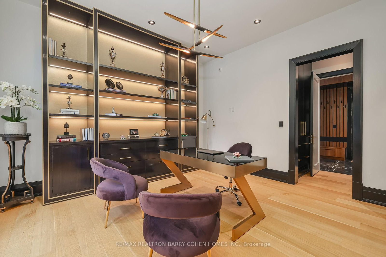 Listing Image 21