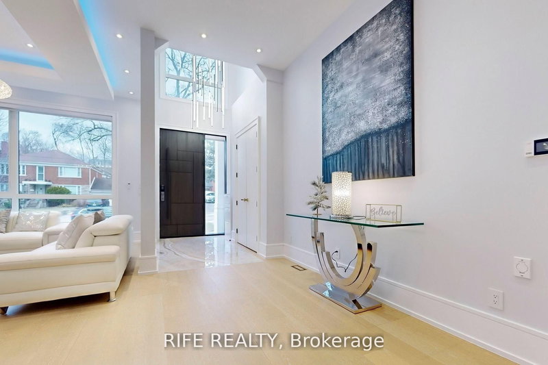 615 Briar Hill Ave, Toronto, M5N 1N4 | Image 3