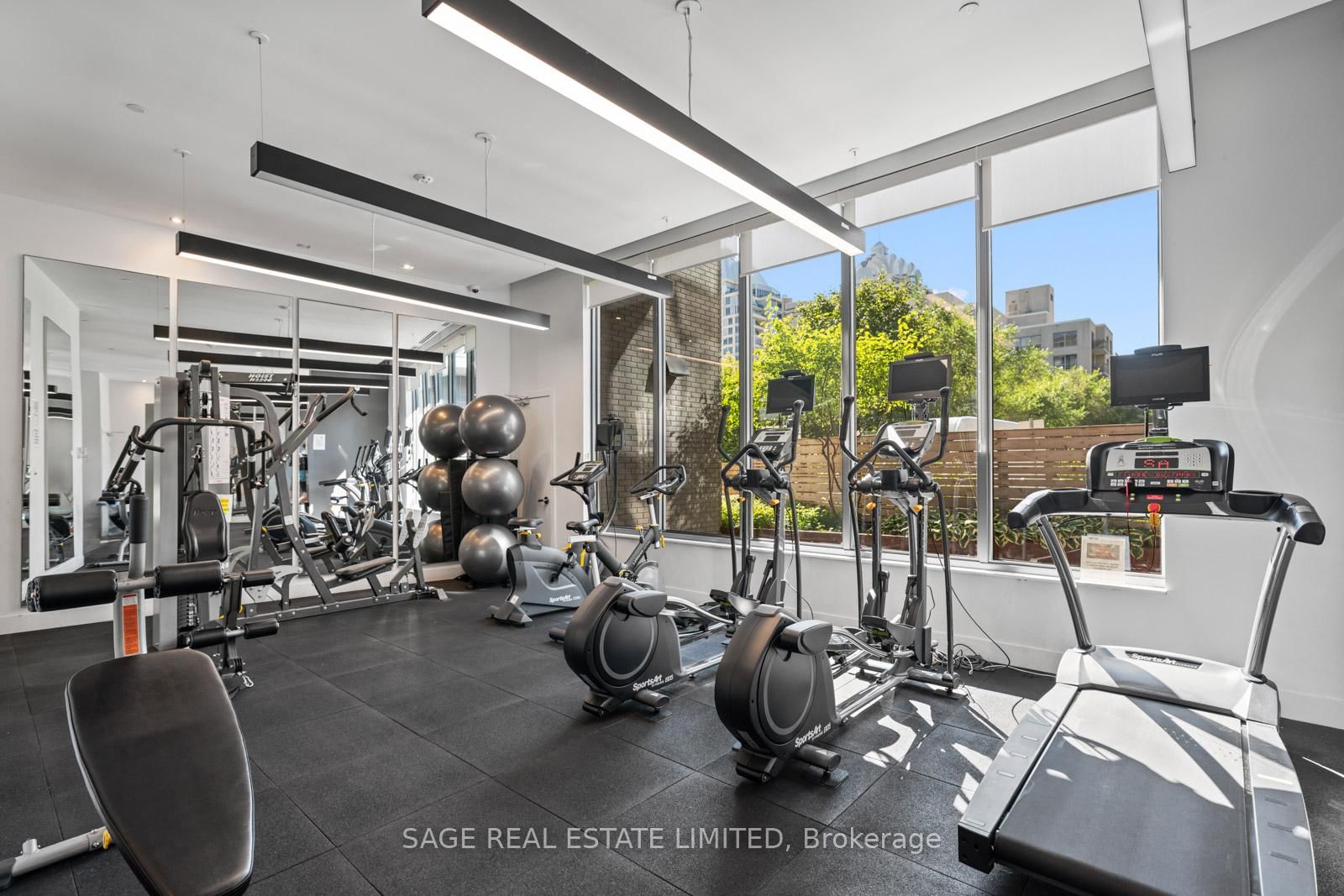 Listing Image 46