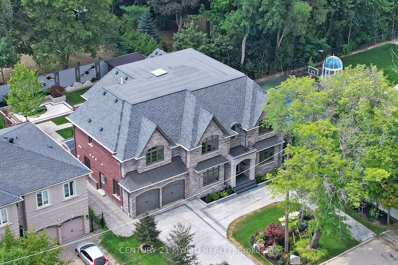 Listing Image 3