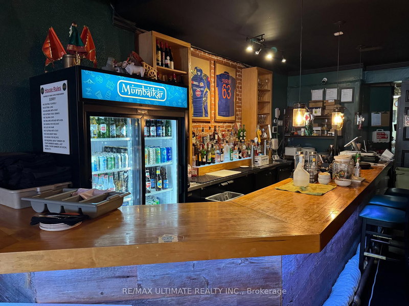 1063 Bloor St W, Toronto, M6H 1M5 | Image 3